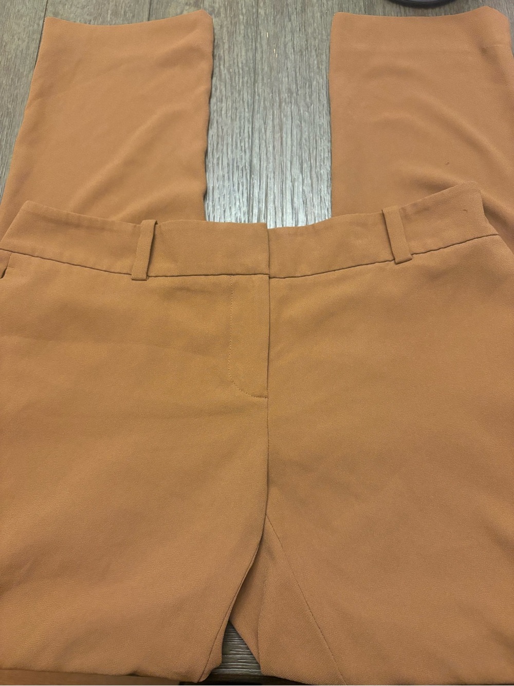LOFT Straight Leg Pants in Caramel/Tan Size 6